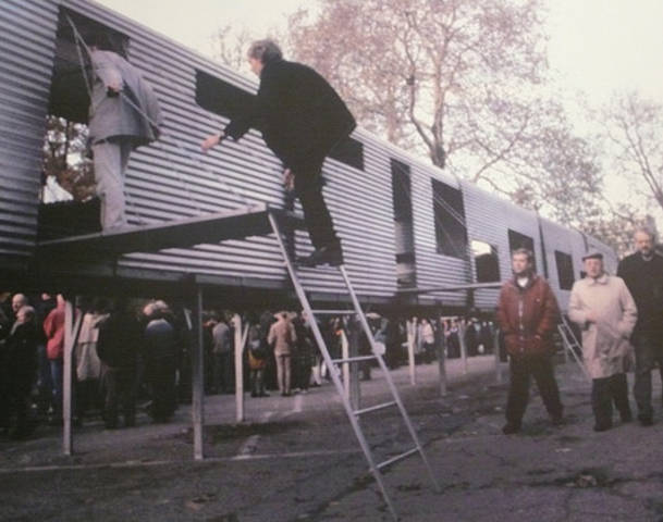 Acconci Studio, Mobile Linear City, 1991, installation including six mobile housing units.